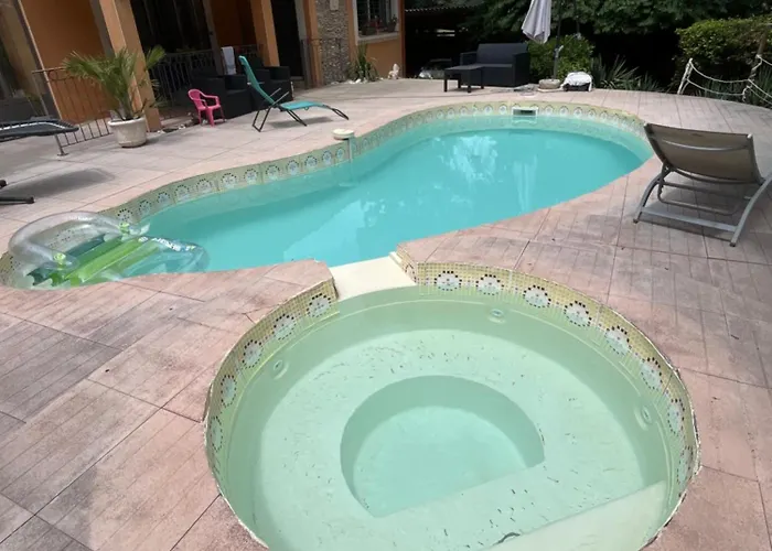 فندق مبيت وإفطار Agreables Au Calme *